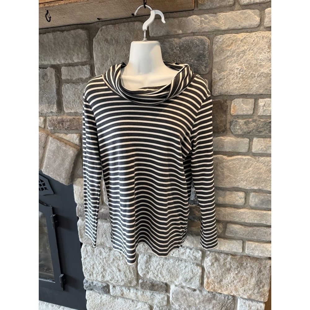 LL Bean Women's Turtleneck Cowl Sweater Size Medium Navy Blue & White Strips